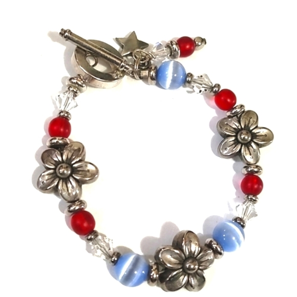 Jewelry - VINTAGE SILVER-TONE FLOWER BEADED DANGLING TOGGLE CLASP 6.5" BRACELET